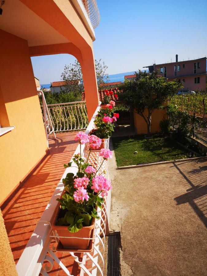 Apartmani Mateja Kaštela Εξωτερικό φωτογραφία