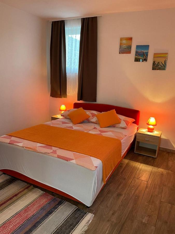 Apartmani Mateja Kaštela Εξωτερικό φωτογραφία