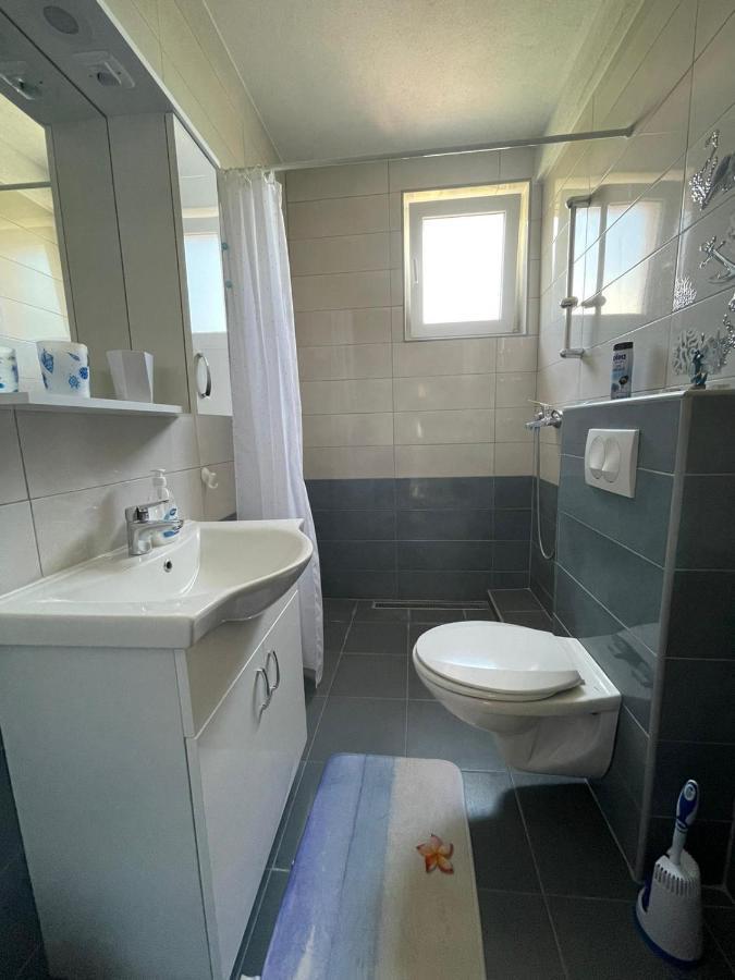 Apartmani Mateja Kaštela Εξωτερικό φωτογραφία